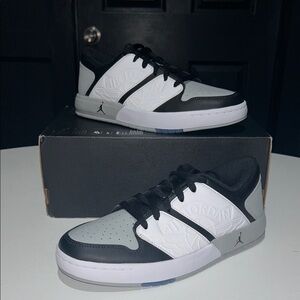 Jordan Nu Retro 1 Low “Black Light Smoke Grey” Youth Size 6Y